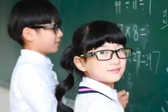 孩子近视后，应该如何控制近视度数的增长？